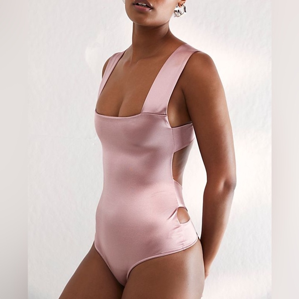 Intimately free people oh shes strappy pink bodysuit size XS